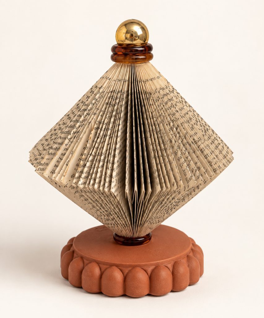 Escultura Libro Abanico