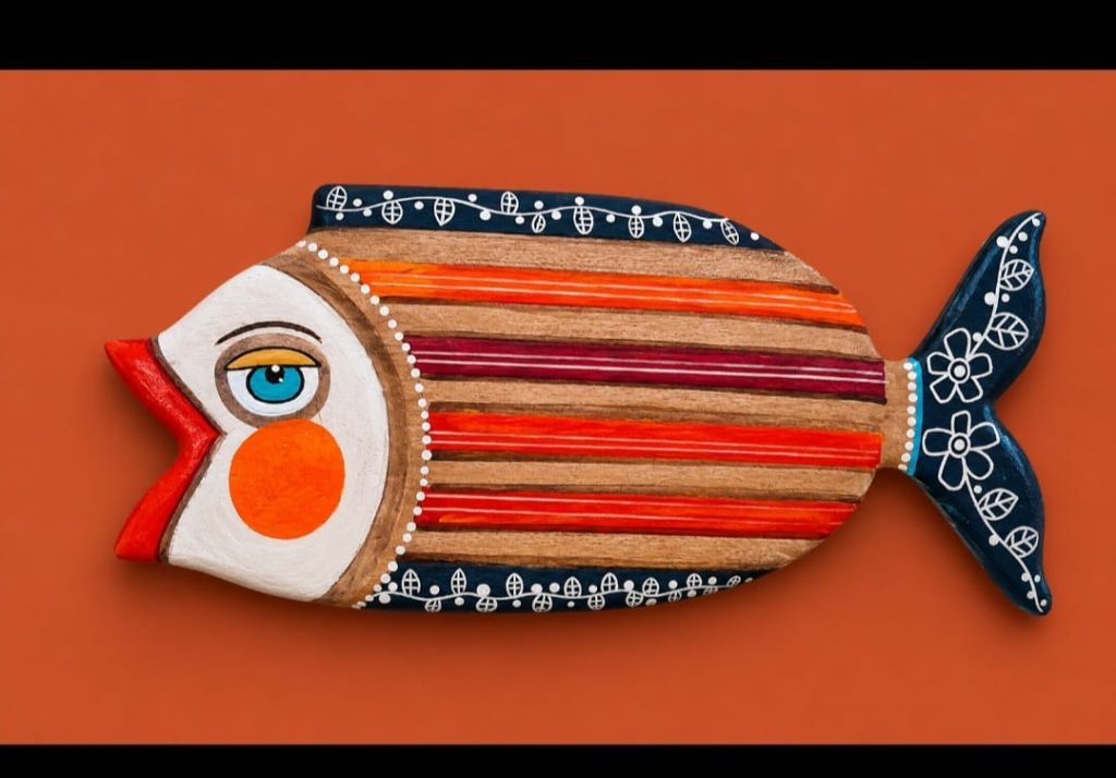 Pez decorativo madera